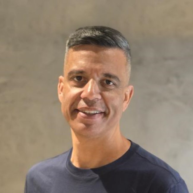 Esdras Perea